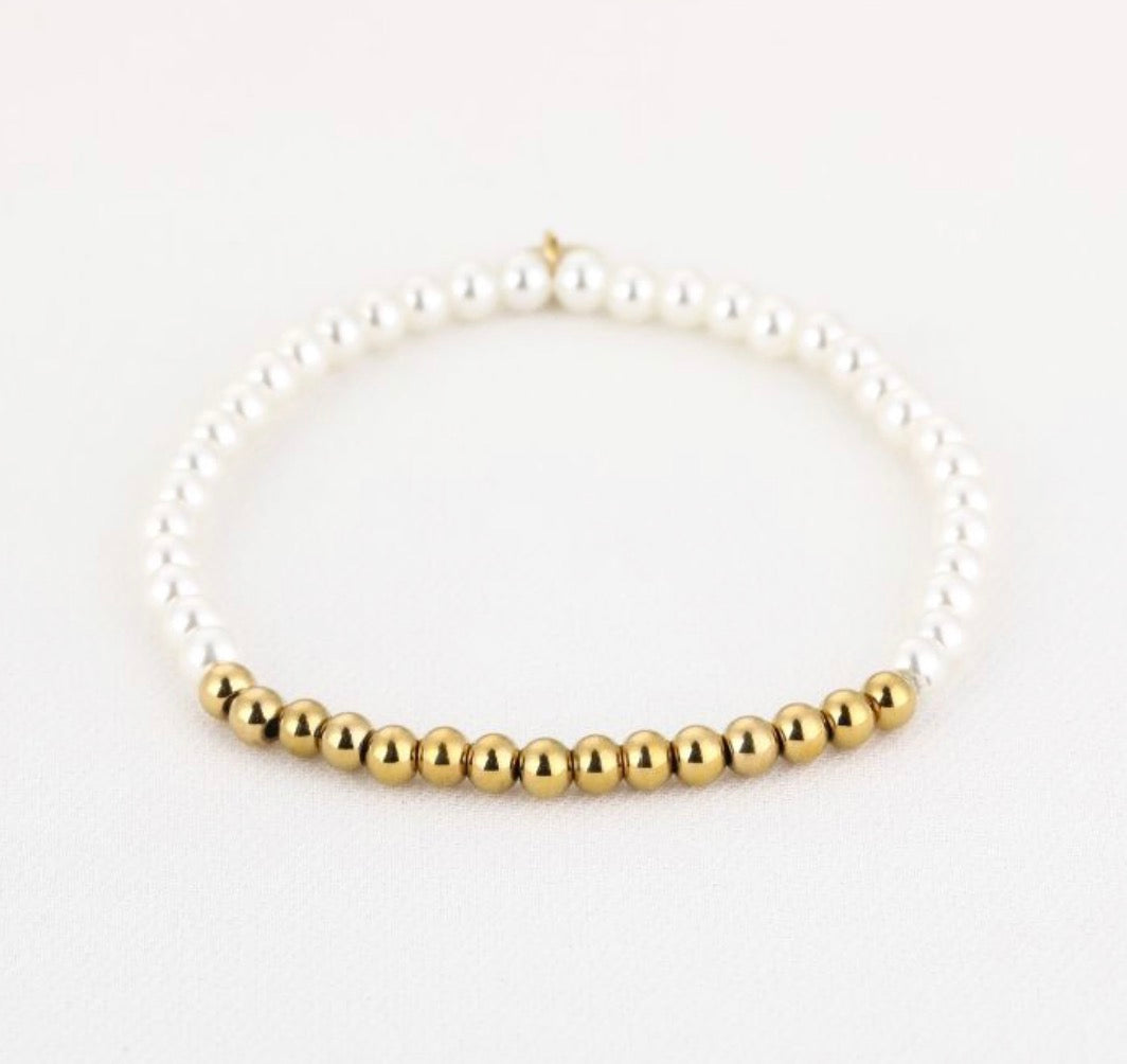 Half-Pearl Beads armband